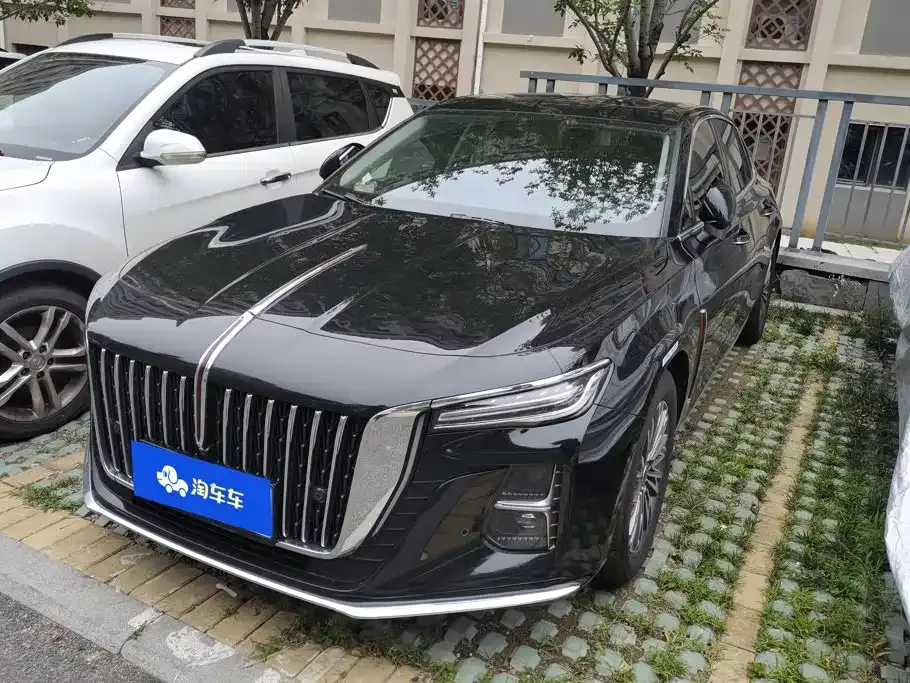 Hongqi H5 — фото 1