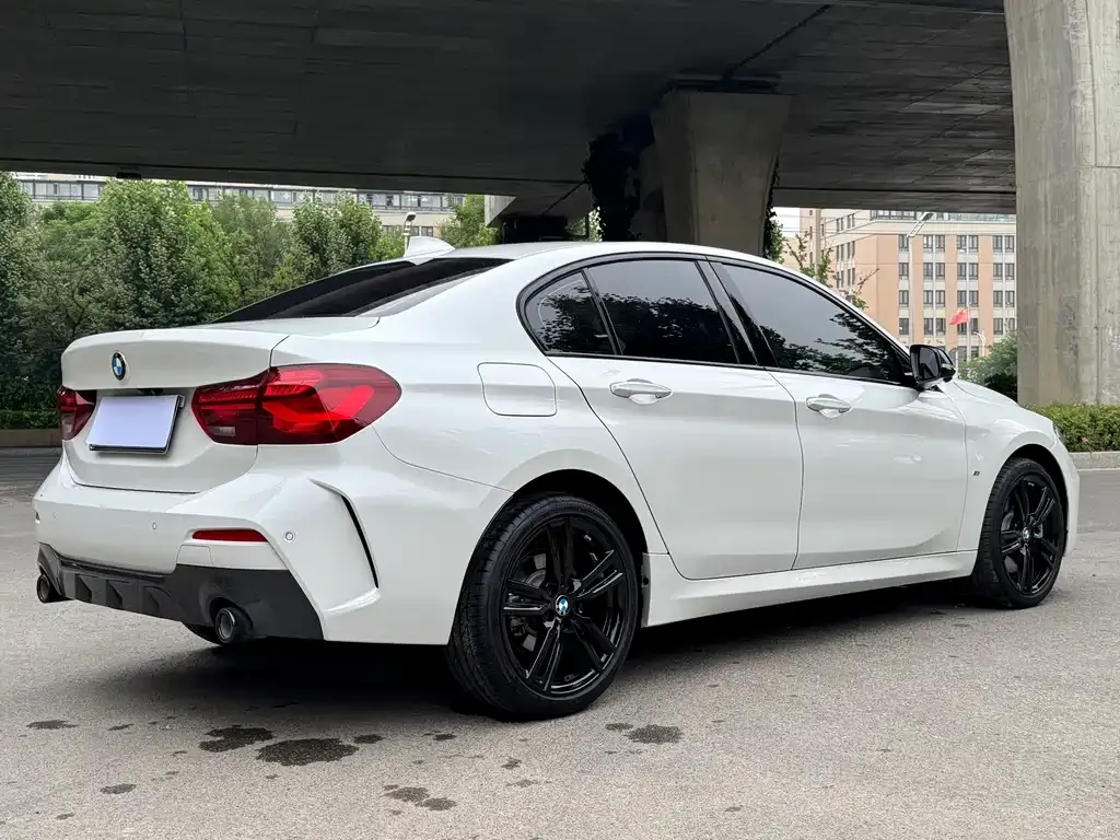 BMW 1 Series — фото 2