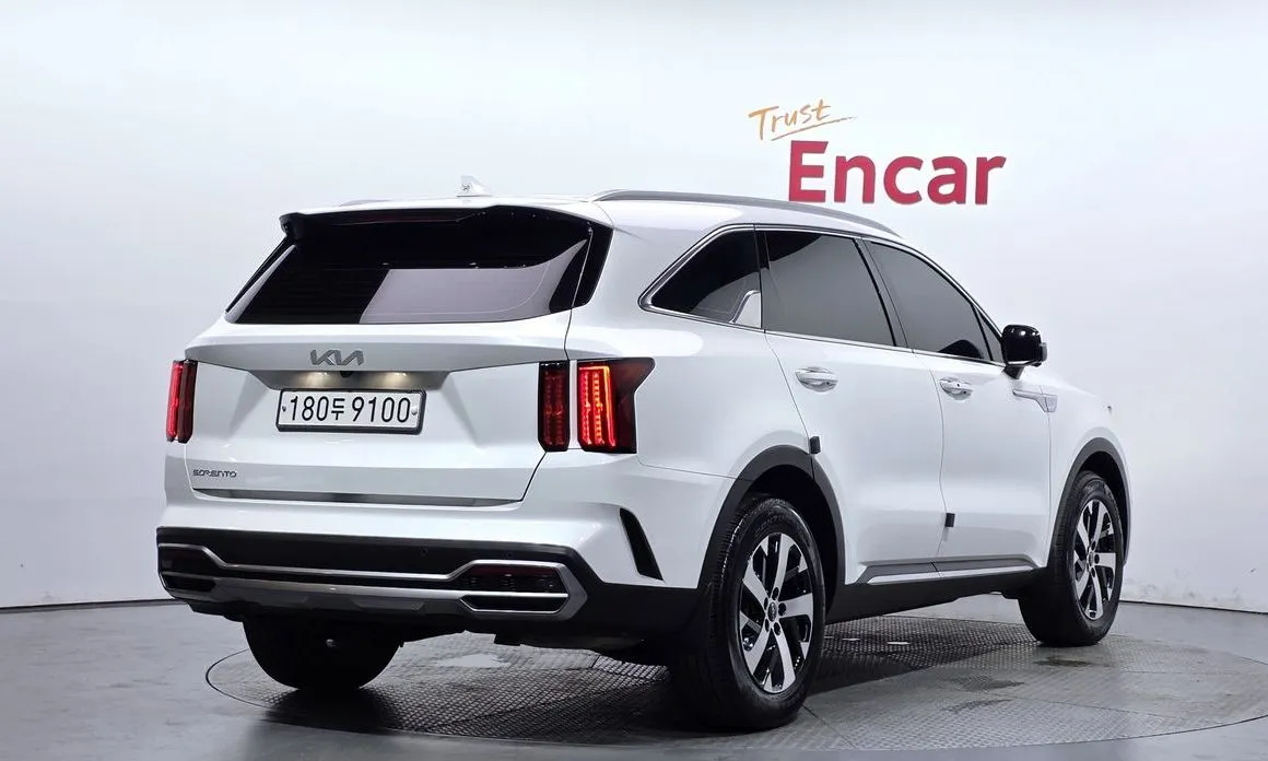 Kia Sorento — фото 5