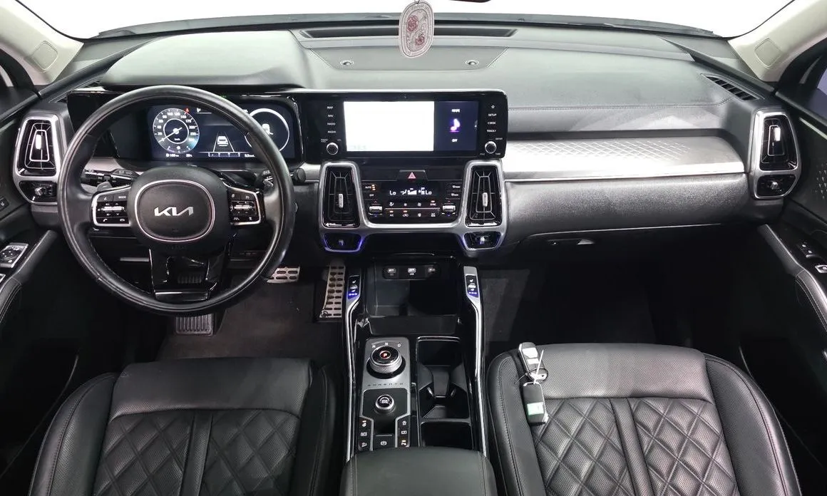 Kia Sorento — фото 10
