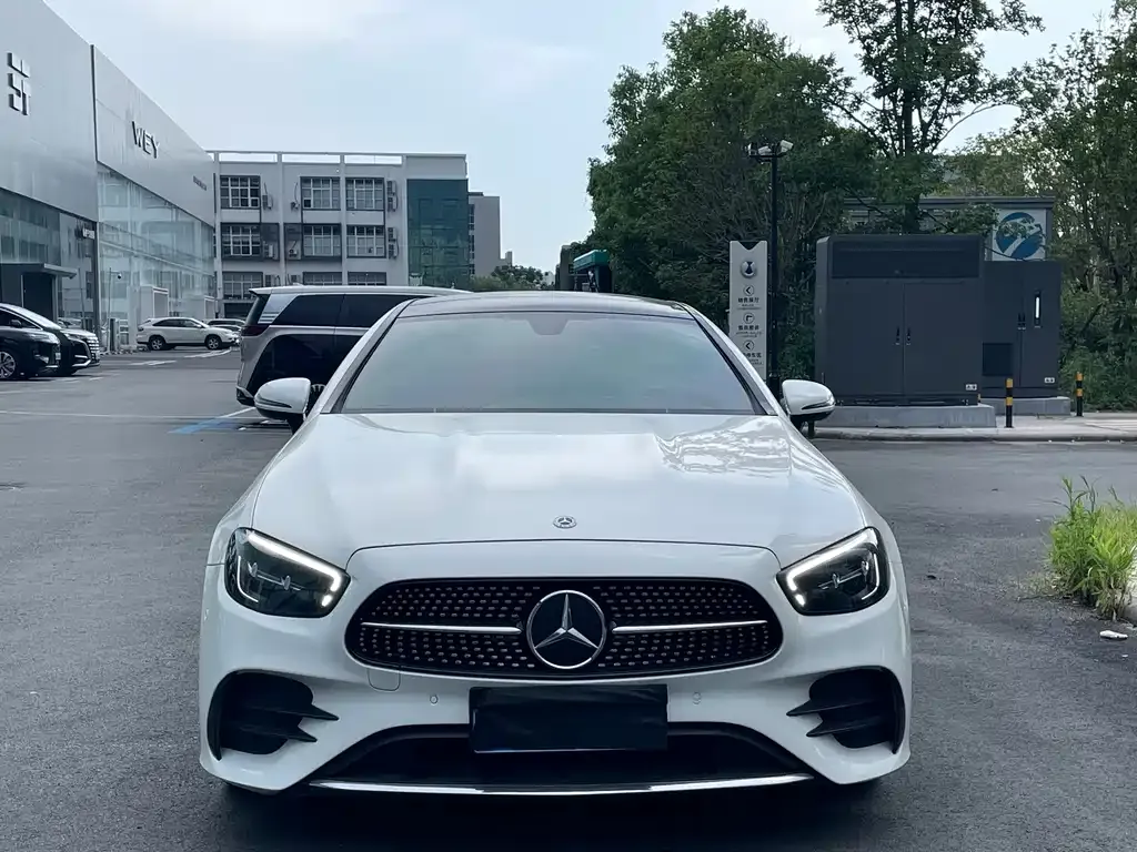 Mercedes-Benz E-Class (Import) — фото 6