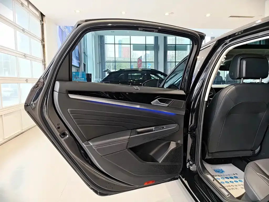 Volkswagen Passat — фото 9