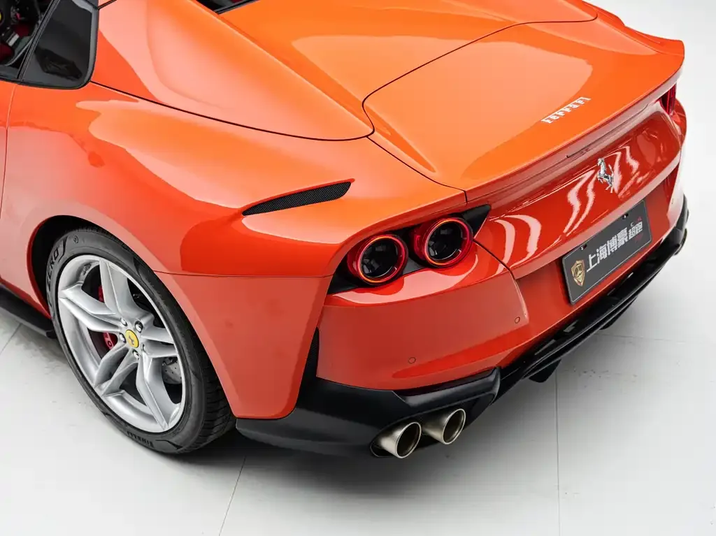Ferrari 812 — фото 9