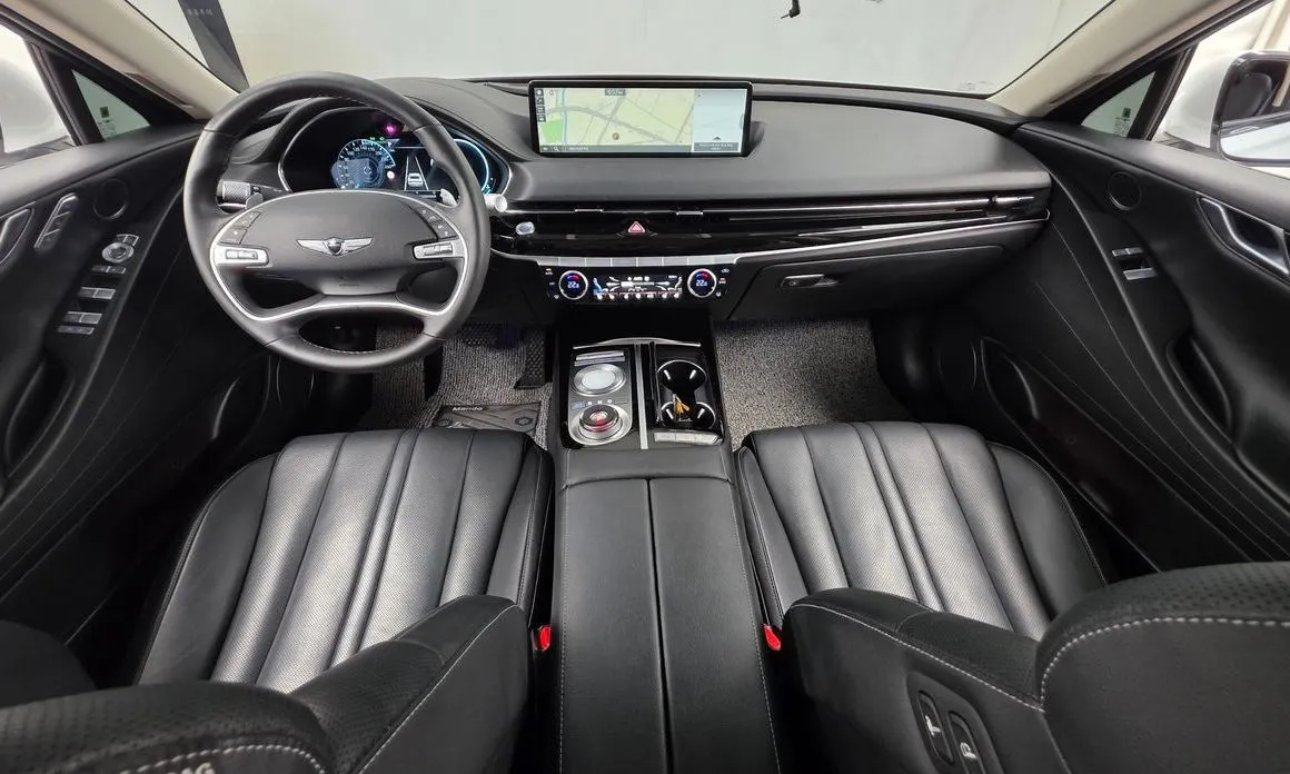 Genesis G80 — фото 10