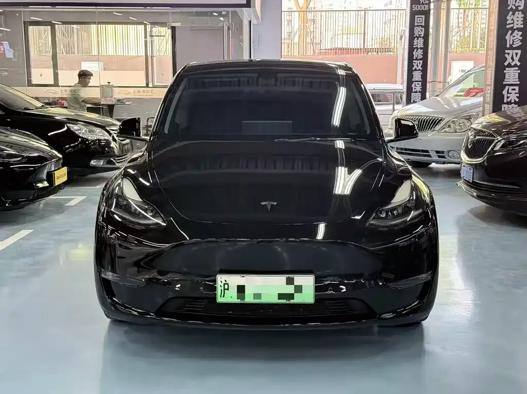 Tesla Model Y — фото 3