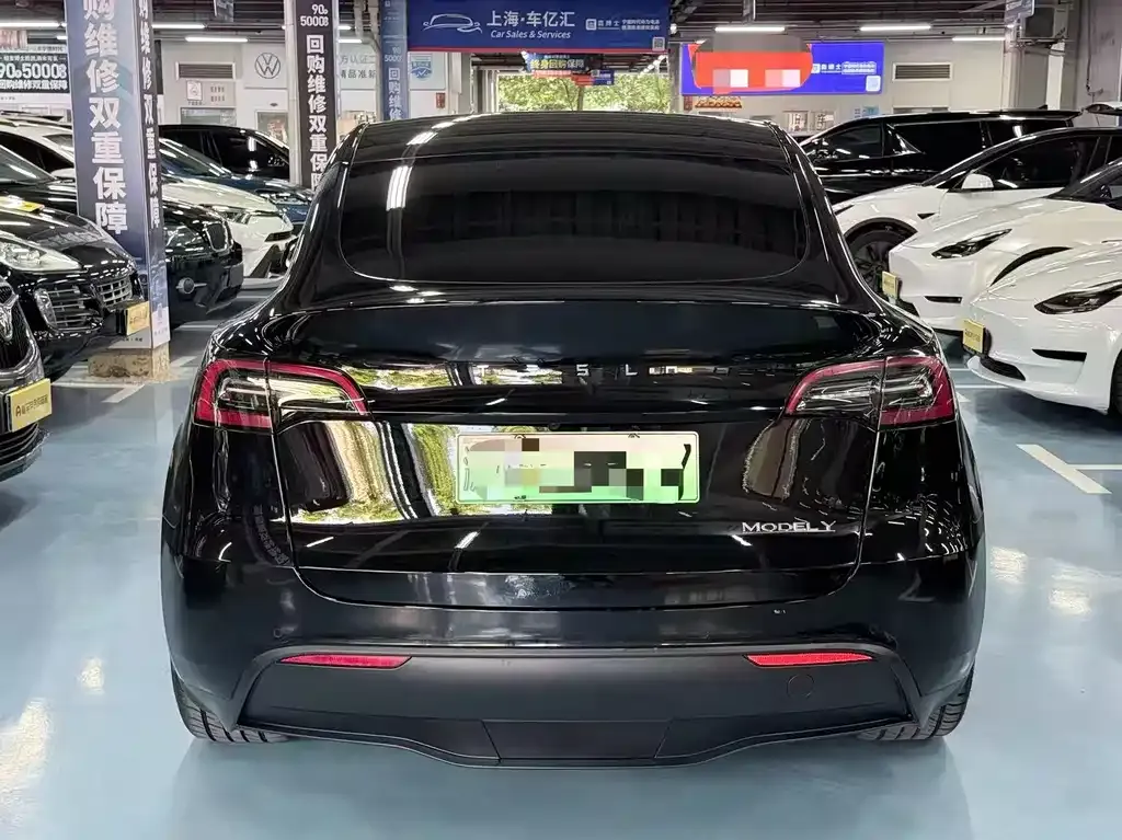 Tesla Model Y — фото 7