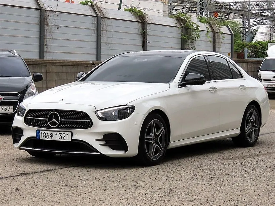 Mercedes-Benz E-Class 2023 из KR, фото 6