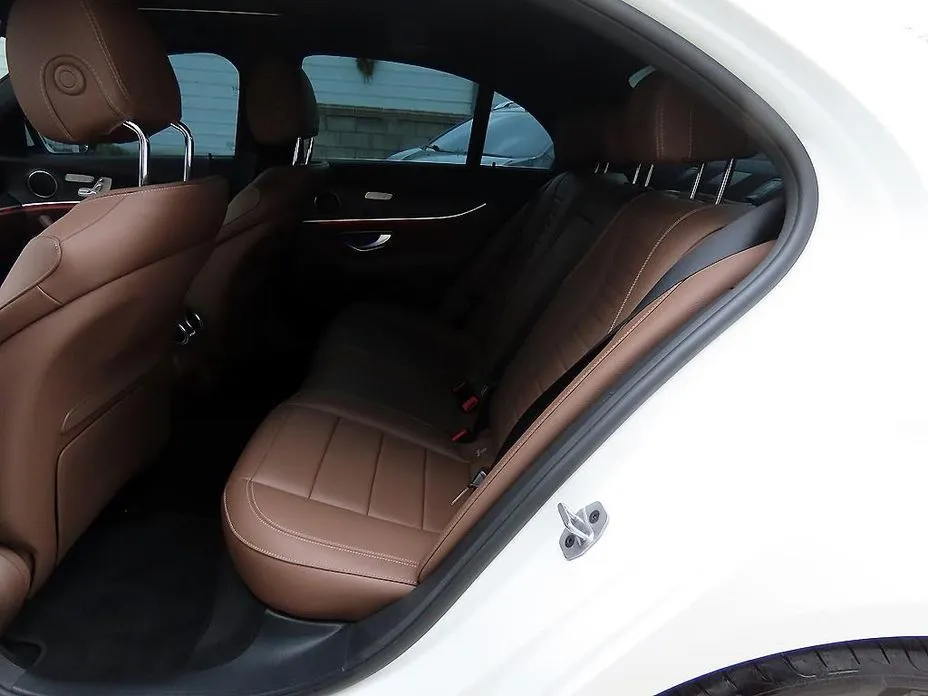 Mercedes-Benz E-Class 2023 из KR, фото 8
