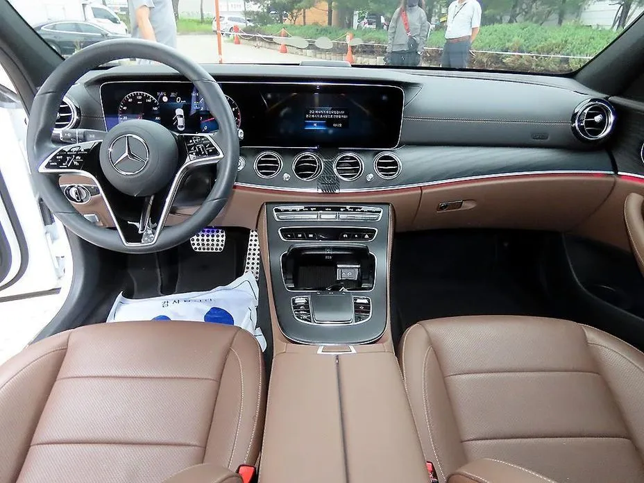 Mercedes-Benz E-Class 2023 из KR, фото 5