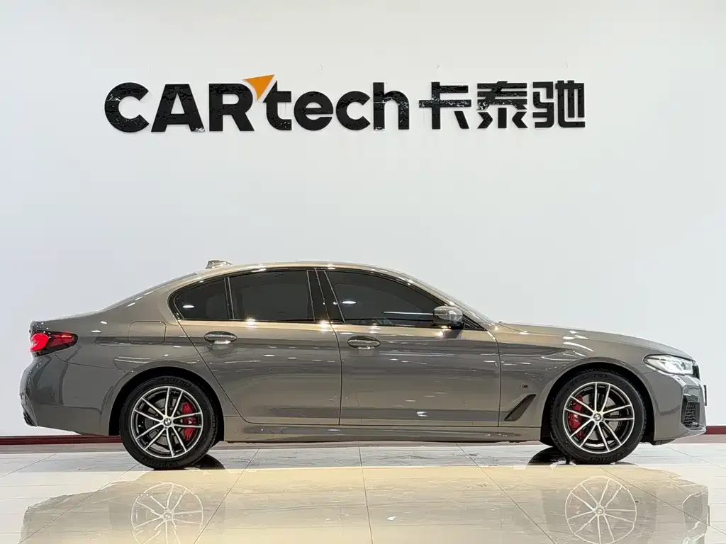 BMW 5 Series (Import) — фото 4