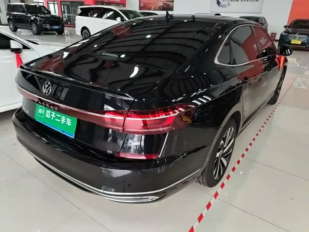 Volkswagen Passat — фото 4