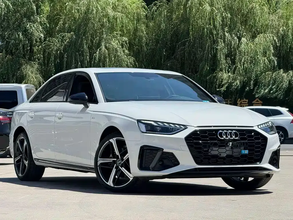 Audi A4L — фото 10