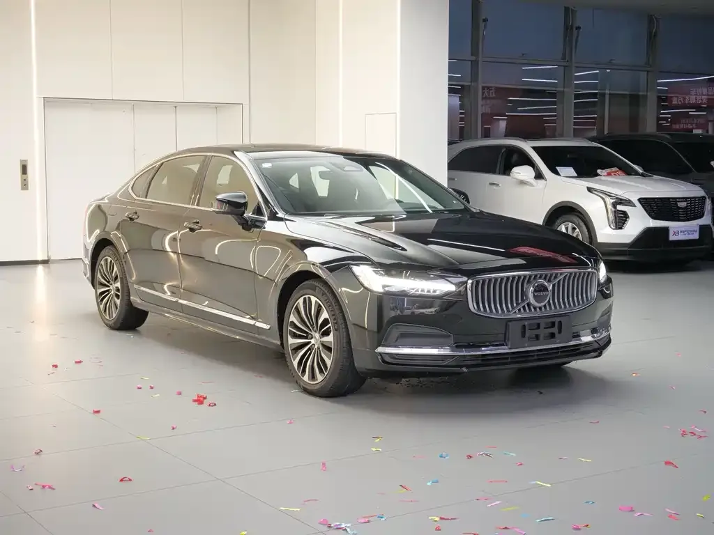 Volvo S90 — фото 9