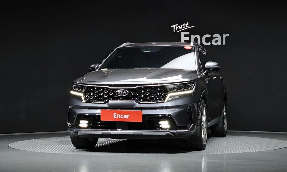 Kia Sorento — фото 7
