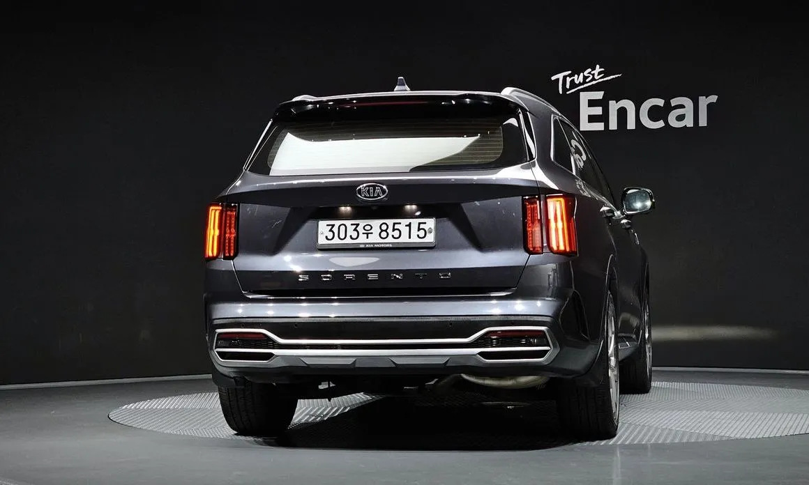 Kia Sorento — фото 3