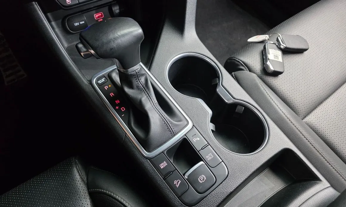 Kia Sportage — фото 10