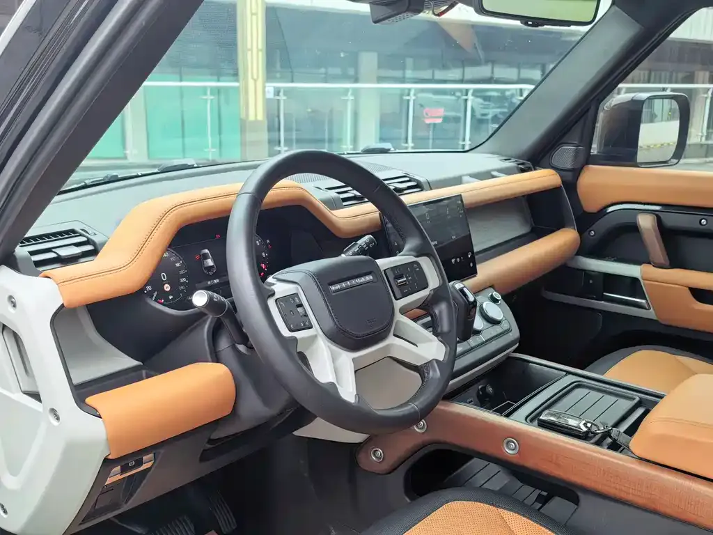 Land Rover Defender — фото 2