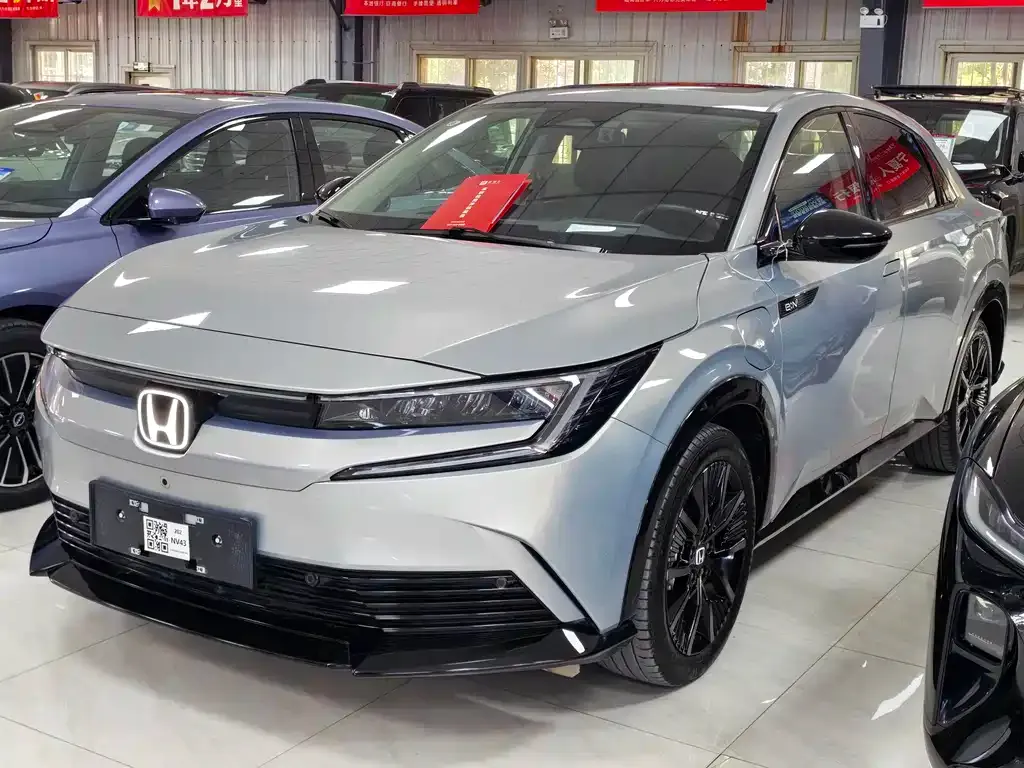 Honda e:NP2 — фото 1