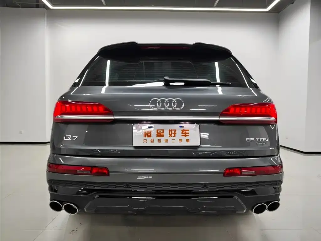 Audi Q7 — фото 4