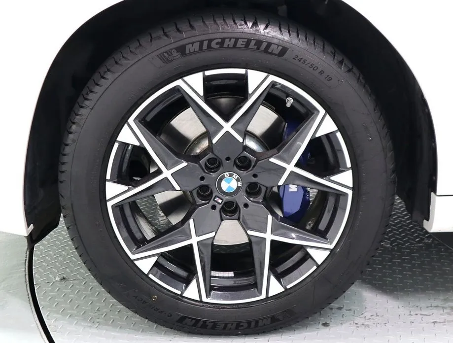 BMW X3 — фото 10