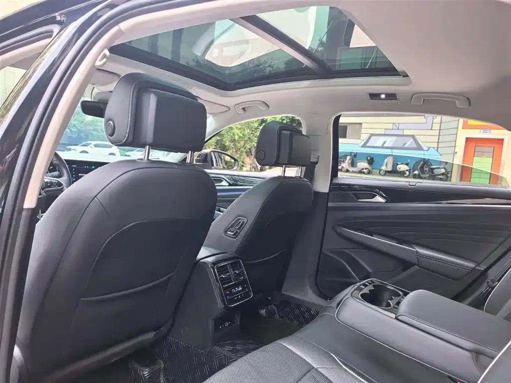 Volkswagen Passat — фото 8