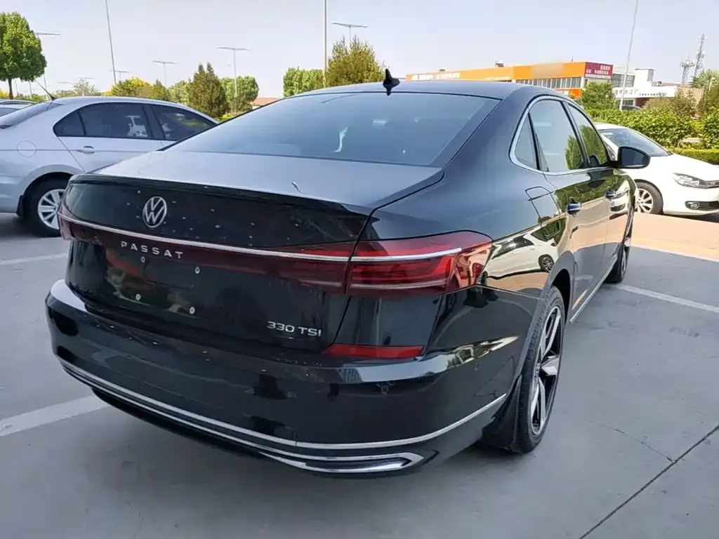 Volkswagen Passat — фото 2