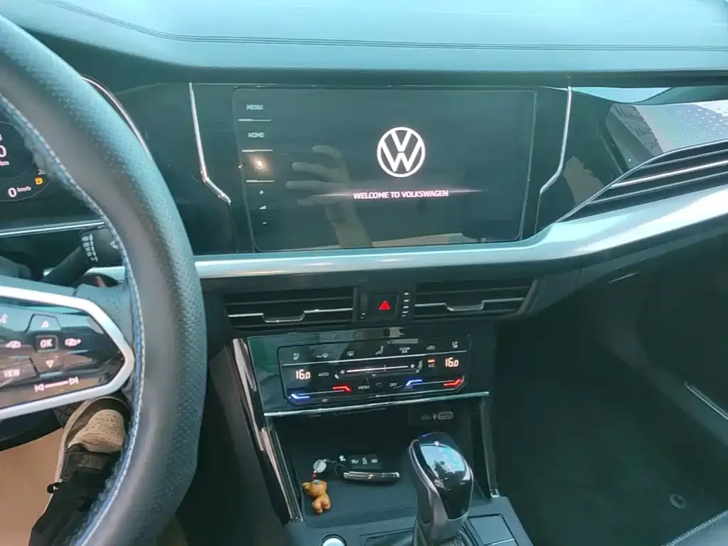 Volkswagen Passat — фото 8