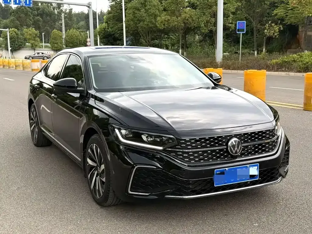 Volkswagen Passat — фото 7