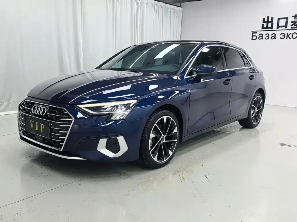 Audi A3 — фото 1