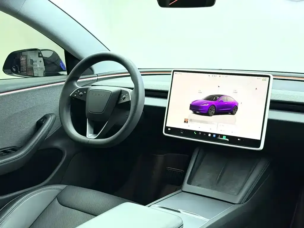 Tesla Model 3 — фото 5