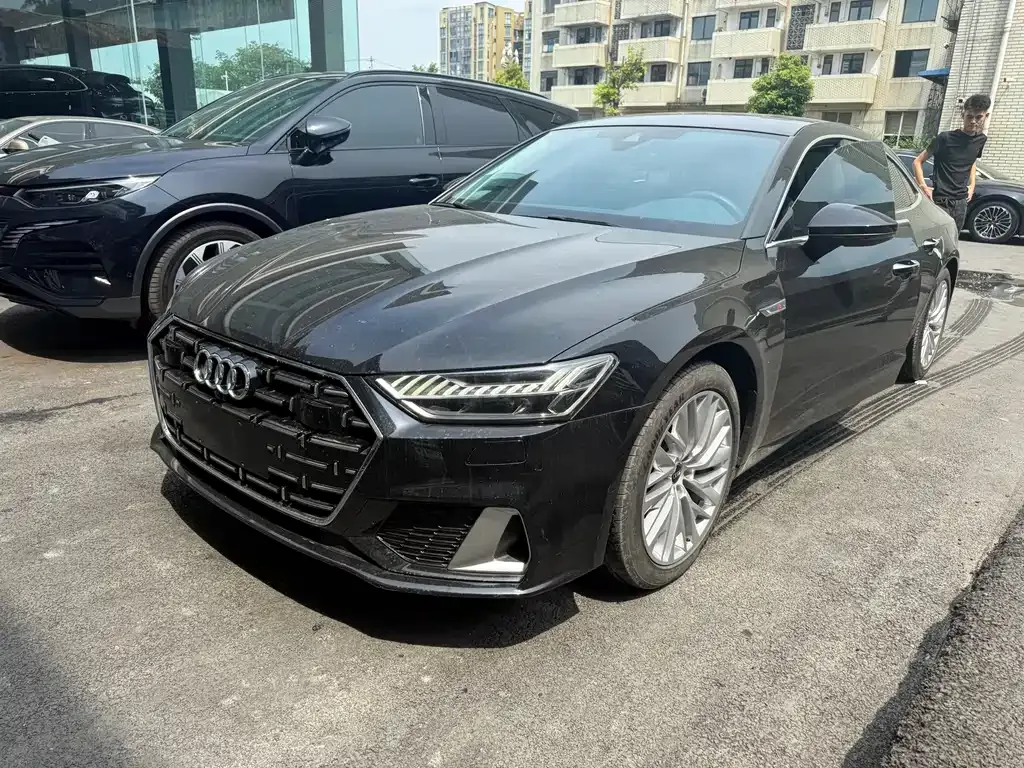Audi A7L