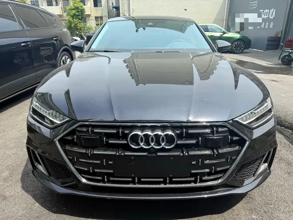 Audi A7L 2024 из CN, фото 7