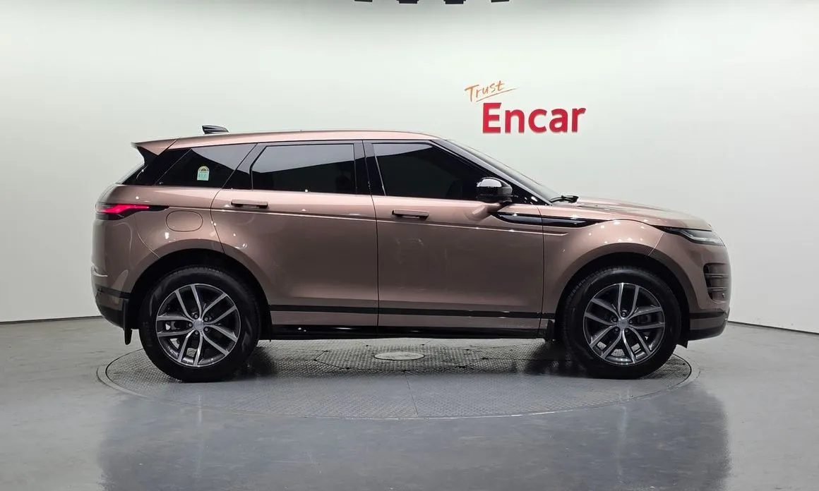 Land Rover Range Rover Evoque — фото 9