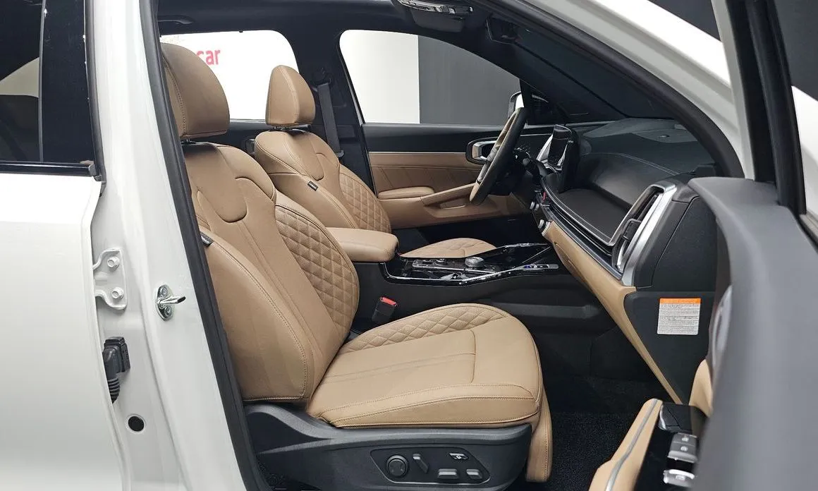 Kia Sorento — фото 7