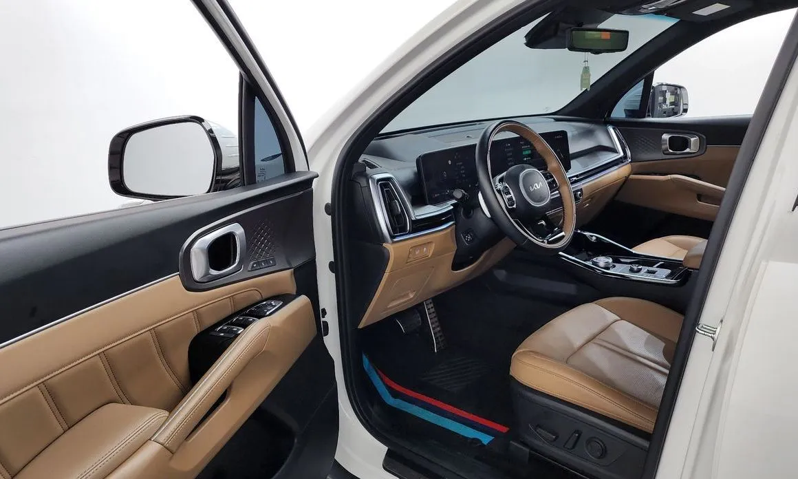 Kia Sorento — фото 5