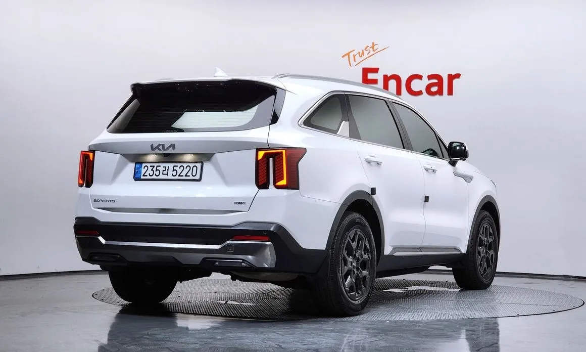 Kia Sorento — фото 4