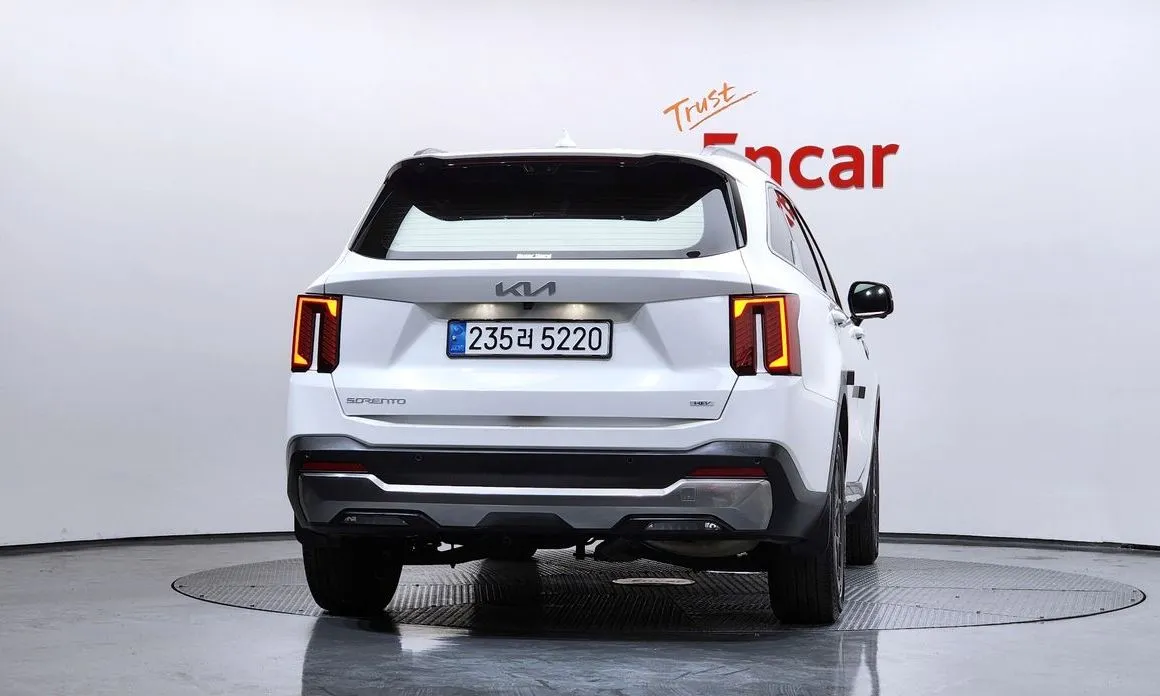 Kia Sorento — фото 8