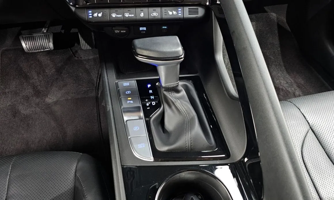 Hyundai AVANTE — фото 6