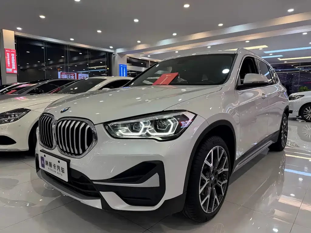 BMW X1 — фото 1