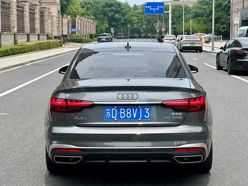 Audi A4L — фото 5
