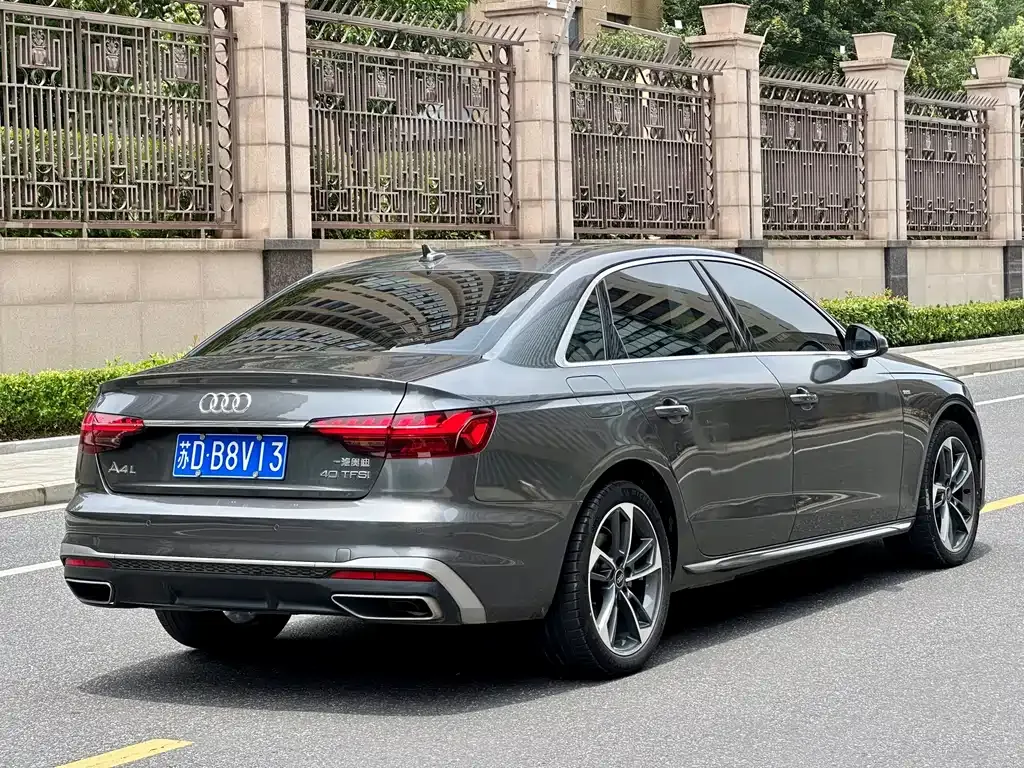 Audi A4L — фото 8