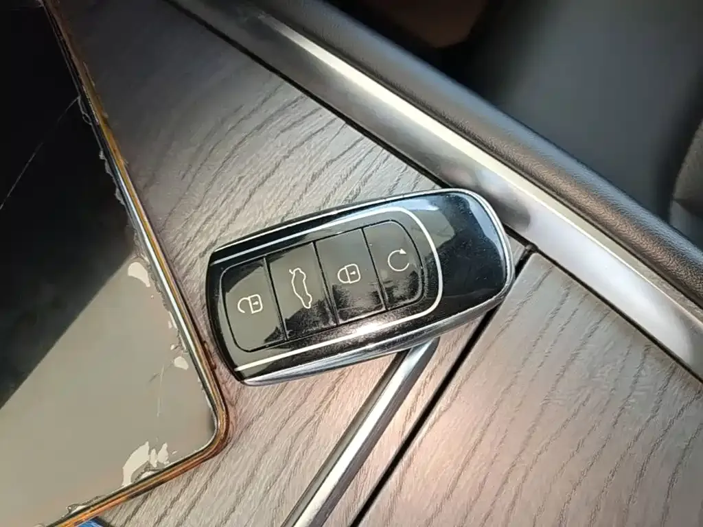 Chery Tiggo 8 PRO NEV — фото 4