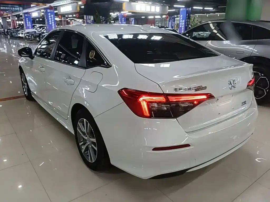 Honda Civic — фото 6
