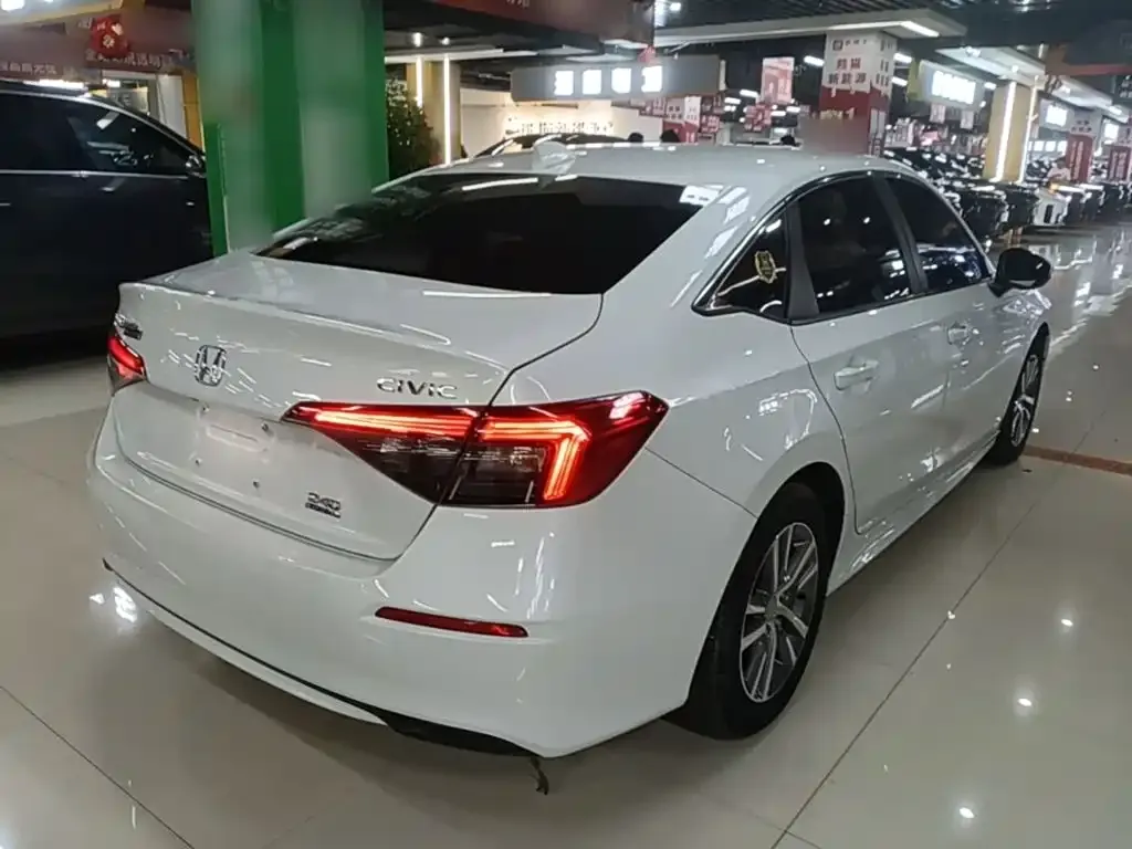 Honda Civic — фото 5