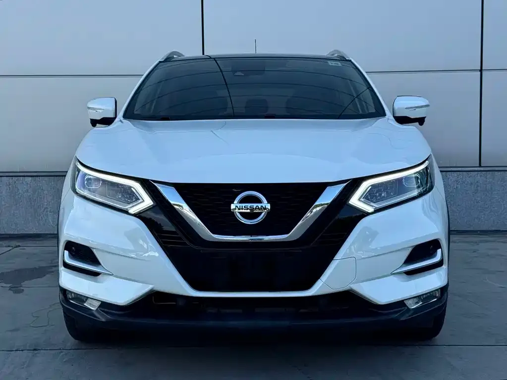 Nissan Qashqai — фото 7