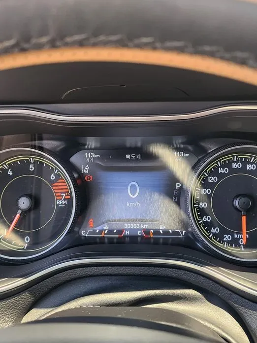 Jeep Cherokee 2021 из KR, фото 4