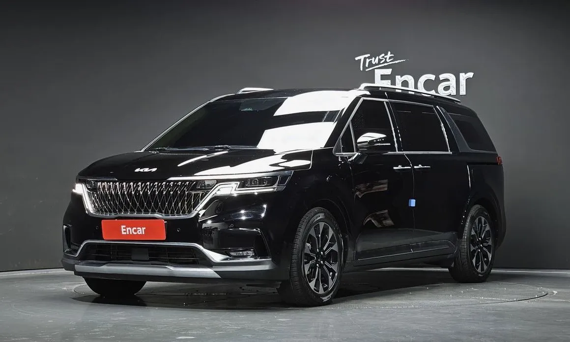 Kia Carnival — фото 1