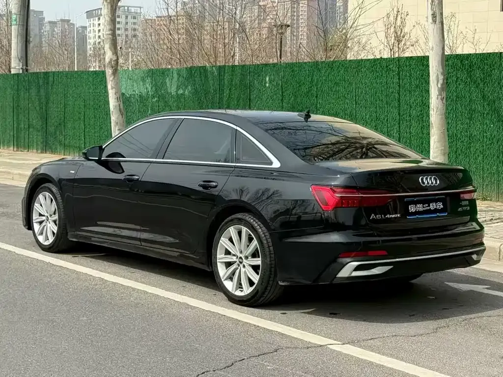 Audi A6L — фото 6