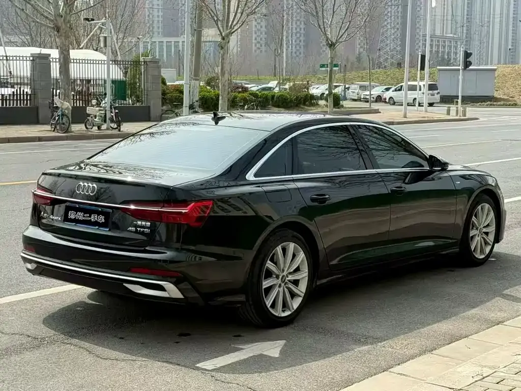 Audi A6L — фото 7