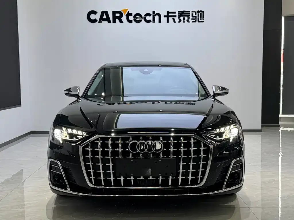 Audi A8 — фото 9